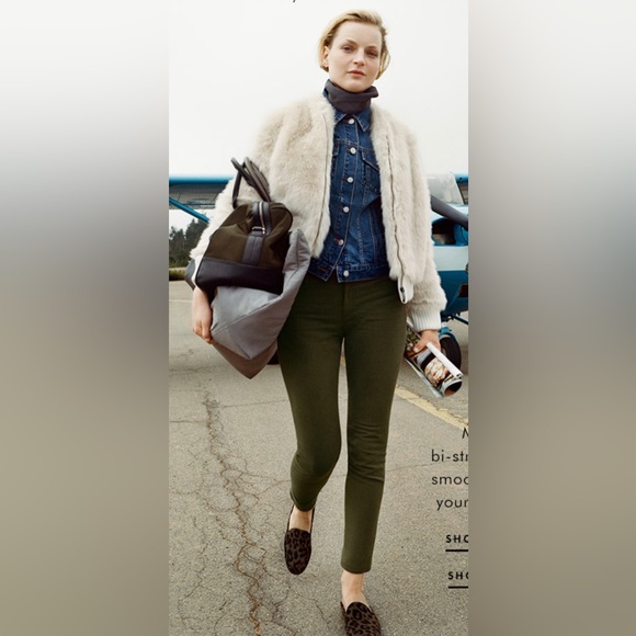 *EUC* Banana Republic / Devon Fit Bi-Stretch Side Zip Legging / Green / 10P - Picture 2 of 9